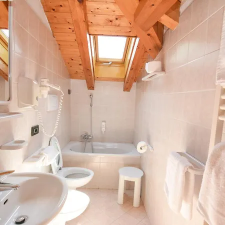 Bed And Breakfast Galet Pieve Di Ledro Exterior photo